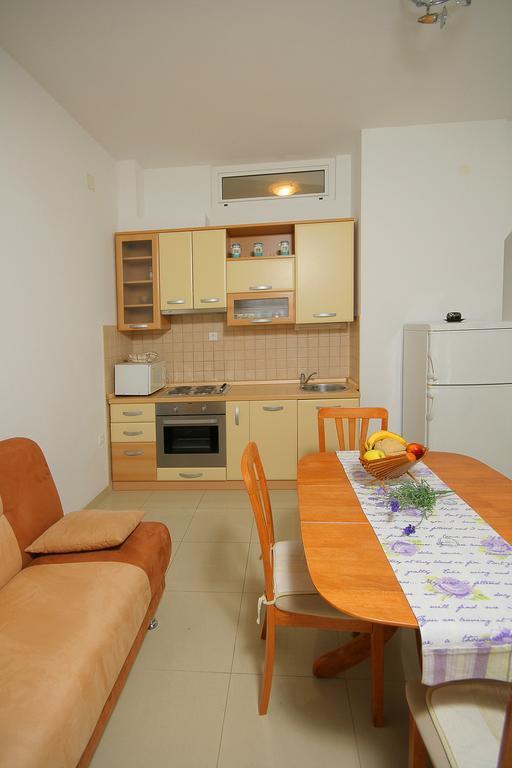 Apartments Parcela Seget Vranjica Zimmer foto