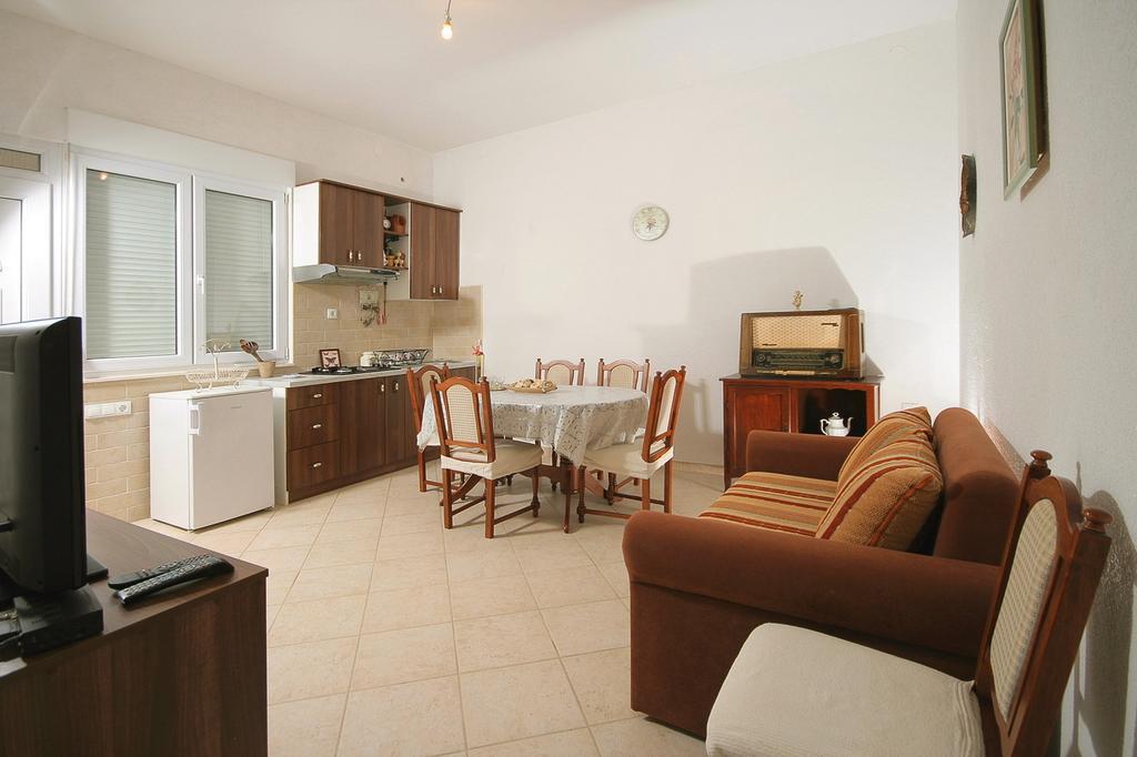 Apartments Parcela Seget Vranjica Zimmer foto